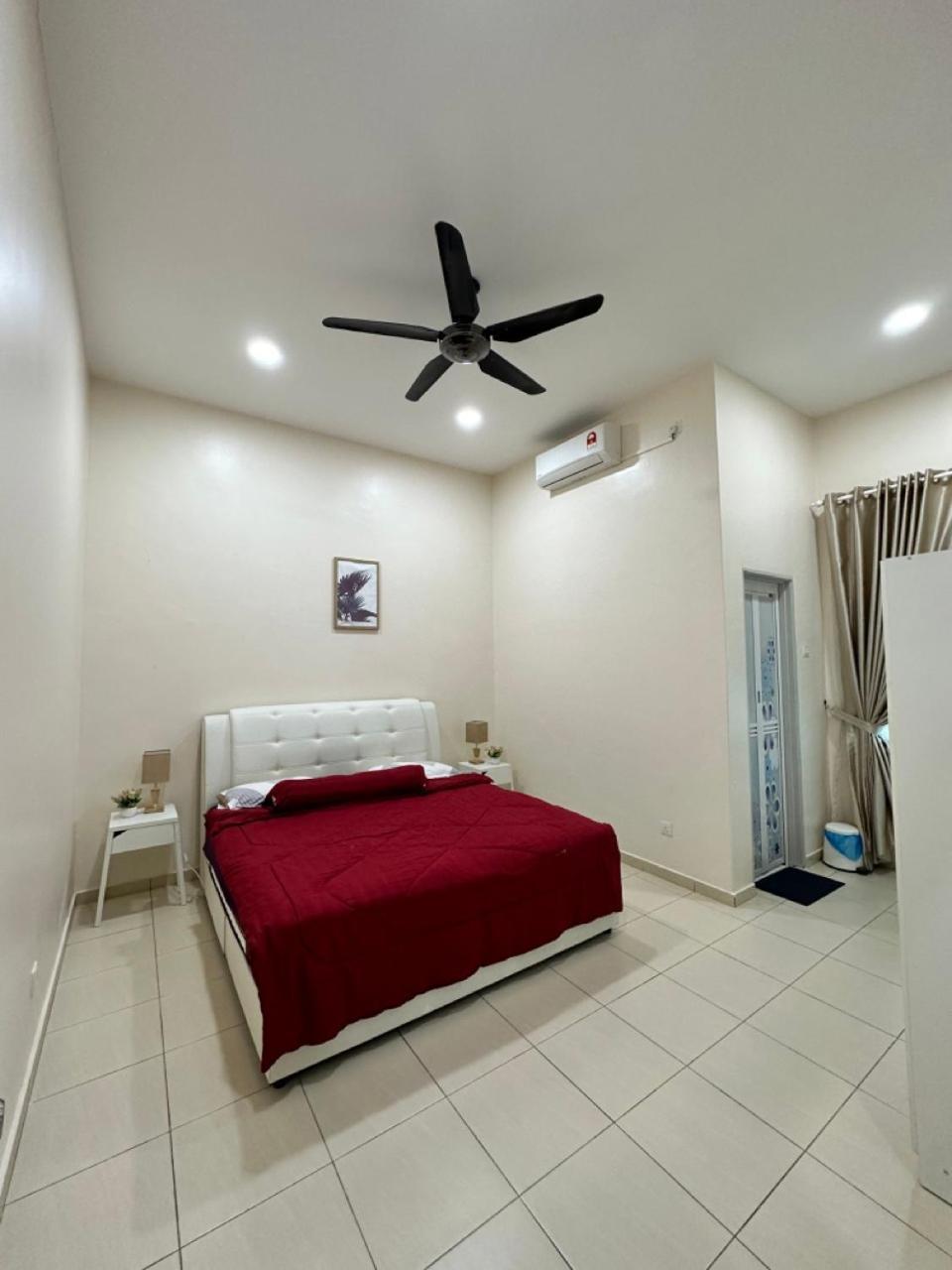Rumahku Homestay, Taman Jasin Perdana Екстериор снимка